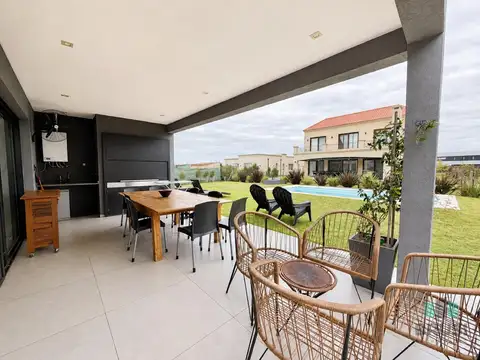 Casa en Alquiler 4 años