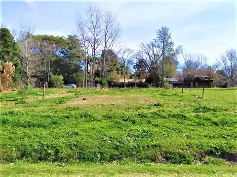 Lote en esquina en venta en Ibarlucea | 908,60 m² | Triple frente