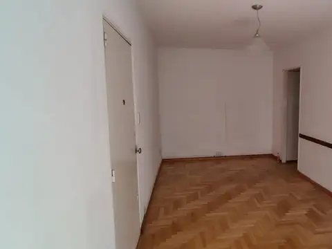 F Llavallol 4400, Piso 6