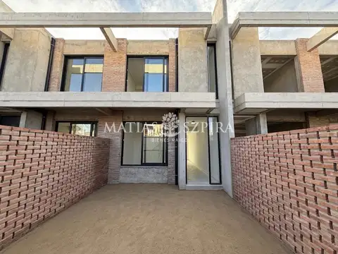 BOHO HOUSE  3 AMB. C/ COCHERA
