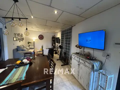 Casa 3 ambientes con 2 baños