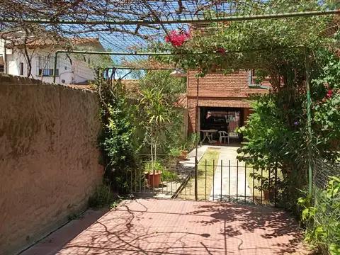 Depto Tipo Casa en Alquiler de 2 ambientes