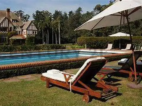 Terreno en Venta 40  mts Fondo