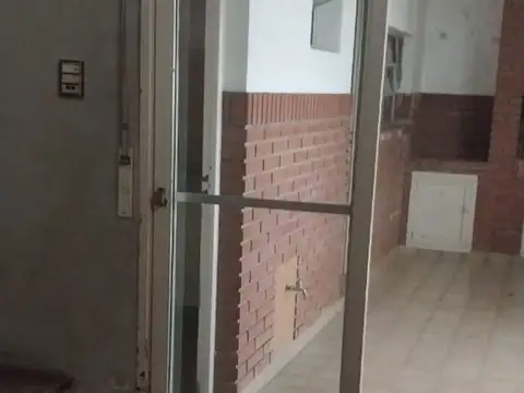 CASA EN VENTA, 3 DORMITORIOS EN BARRIO ITURRASPE