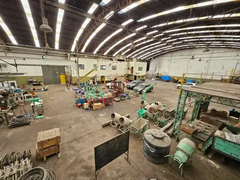 Depósito en Avellaneda 2000 m2