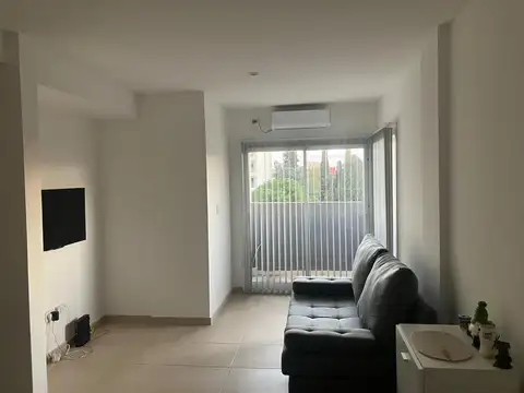 Casuarinas Centro - Mitre y Tuyuti Ezeiza  Piso  4  Contra Frente