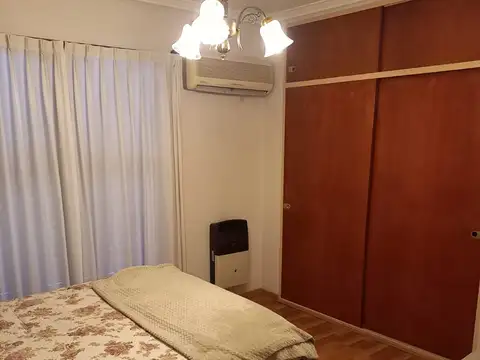Depto Tipo Casa en Venta en Adrogue, USD 170.000