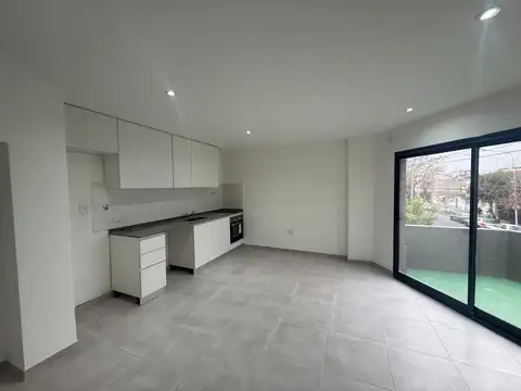 Departamento en Alquiler en Gerli, $ 650.000