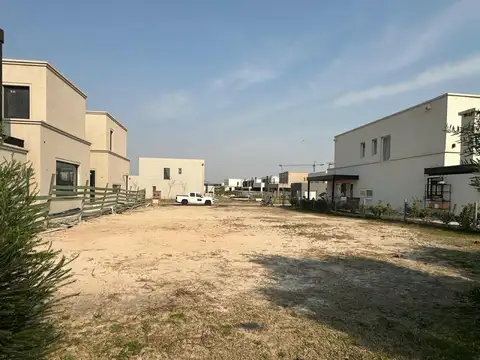 Terreno en Venta 15  mts Frente