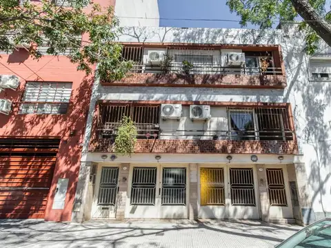 Oficina en Venta con 2 cocheras
