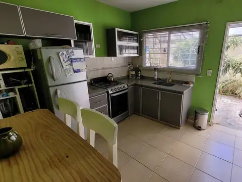Depto Tipo Casa en Venta de 4 ambientes