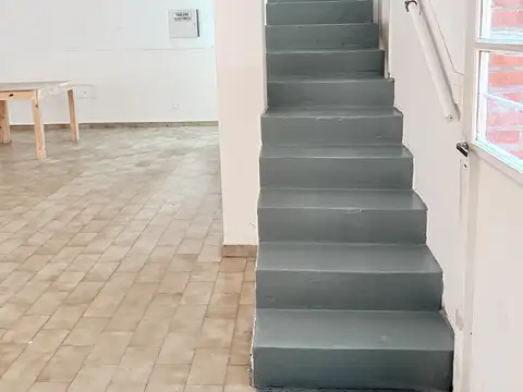 450 M2 IDEAL DEPOSITO/OFICINAS/VENTA ON LINE - USOS MIXTURA II -