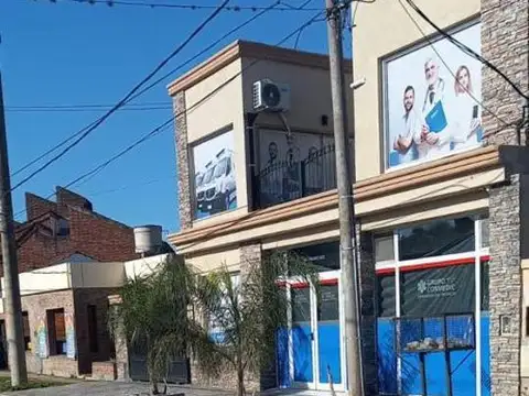 Edificio Comercial en venta - 11 Oficinas 5 Baños - General Rodríguez