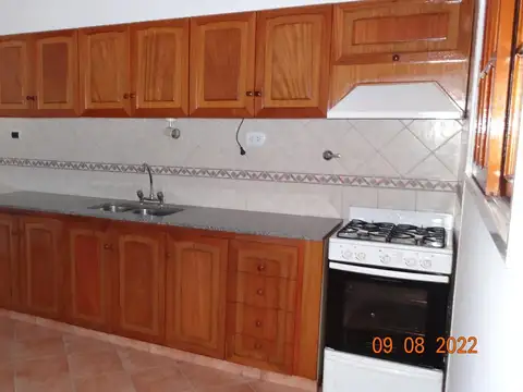 Casa en Alquiler con 1 cochera