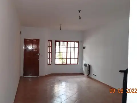 Casa en Alquiler en Villa Adelina, $ 1.800.000