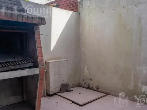 Depto Tipo Casa en Venta en Villa Dominico, USD 57.000