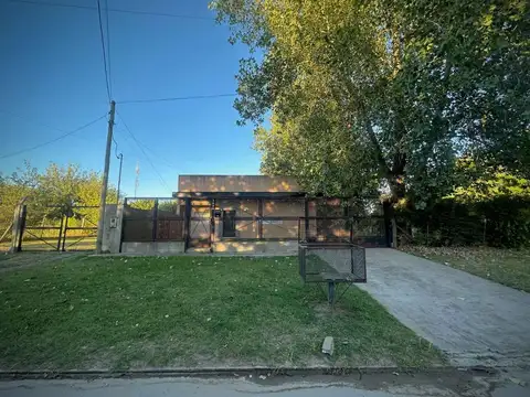 Casa en Venta con 1 cochera