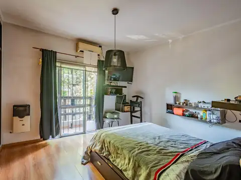 Depto Tipo Casa 4 ambientes con 2 baños