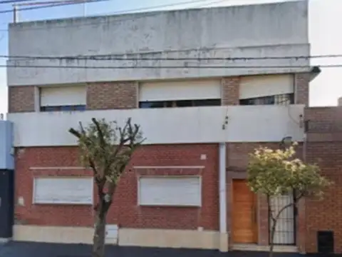 VENTA PH 2 DORM EN B° SAN VICENTE A REFACCIONAR