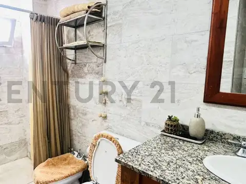 Depto Tipo Casa en Venta en Parque Luro, USD 124.000