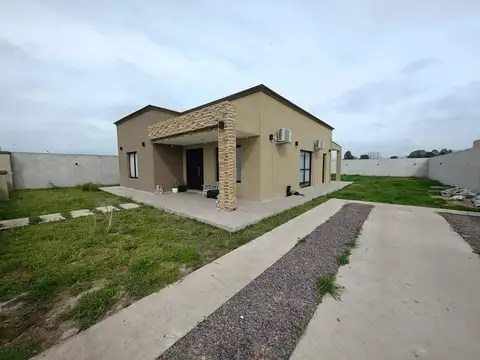 Venta Casa 3 ambientes Ezeiza Canning