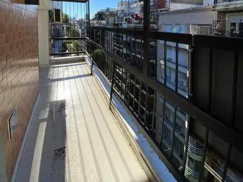 Departamento 5 ambientes con 3 baños