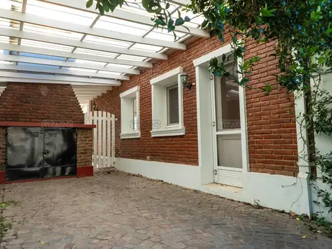 Casa en Venta en Pilar del Este - Los Jazmines, USD 260.000