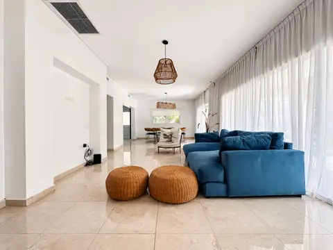 Casa en Venta de 4 dormitorios