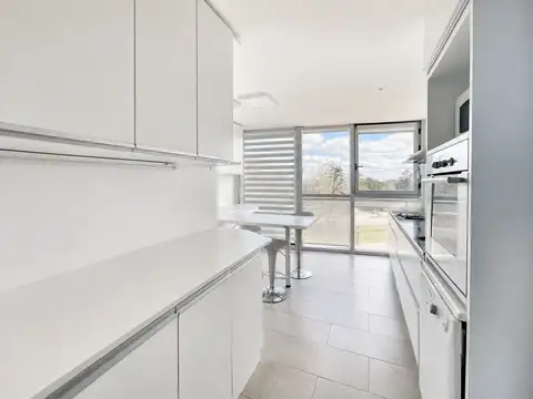 Departamento 4 ambientes con 3 baños