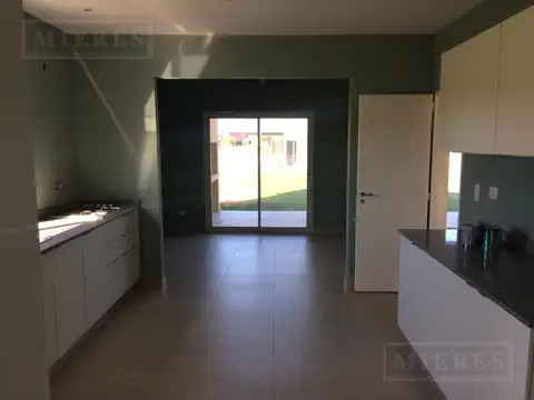 Casa en Alquiler A Estrenar