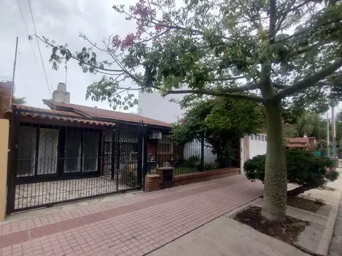 Casa 3 ambientes con garage, quincho y jardín – Catedral de Buenos Aires 2300, Pablo Nogués