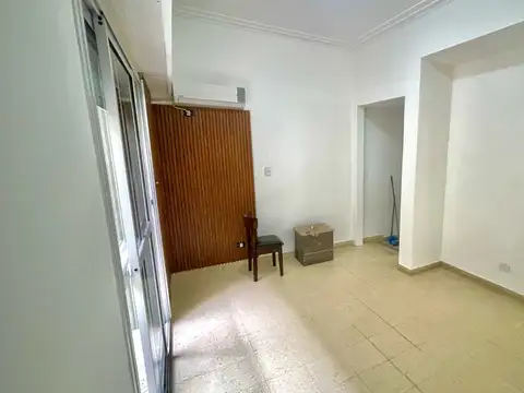 Oficina 2 ambientes con 1 baño