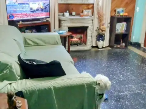 PH AL FRENTE CON PATIO 