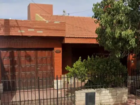 VENTA CASA 3 DORMITORIOS SAN LUIS | barrio Jardín Aeropuerto