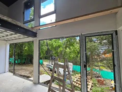 Depto Tipo Casa en Venta con 1 cocheras