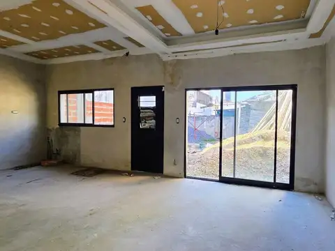 Ph al frente en venta en Remedios de Escalada 