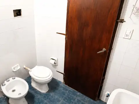 VENTA CASA 2 DORMITORIOS GRAN PATIO ITUZAINGO