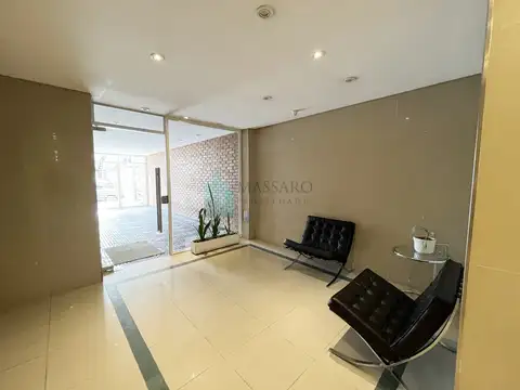 Felipe Vallese 1900, Piso 4