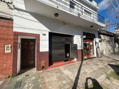 1 Locales IDEAL p/EMPRENDER, en zona de escuelas y cerca avenidas