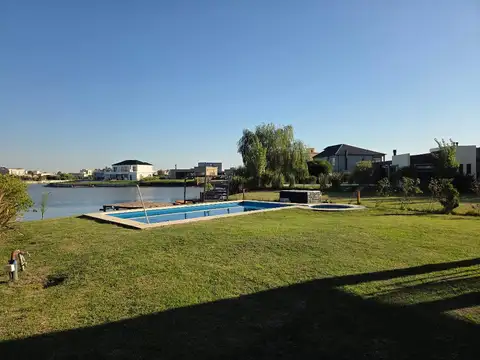 Casa en Venta en Horizontes al Sur, USD 330.000