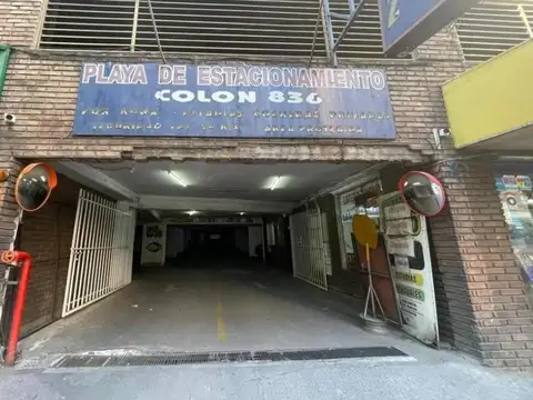 3 COCHERAS EN VENTA AV COLON 836