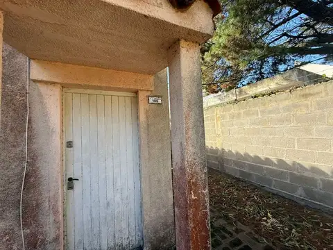 Casa 3 ambientes con 1 baño