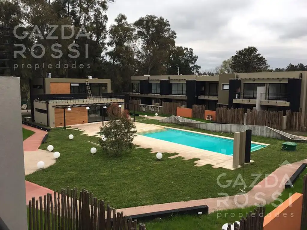 DEPARTAMENTO EN PB C/JARDIN PROPIO -3AMB-