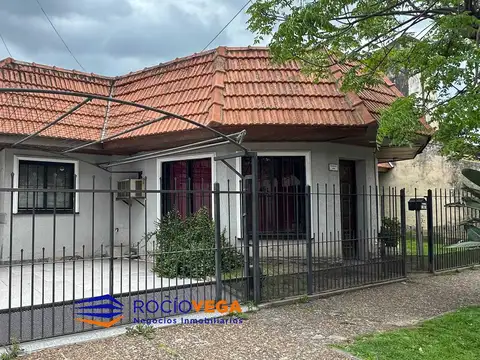 Casa en venta a refaccionar en General Rodriguez