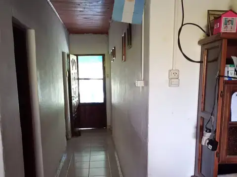 Casa 2 ambientes con 1 baño