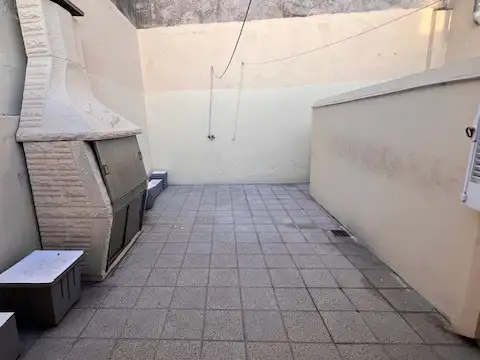 Depto Tipo Casa en Alquiler de 2 ambientes