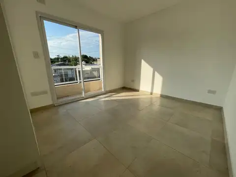 VENTA CASA DUPLEX 3 AMB PASO DEL REY A ESTRENAR