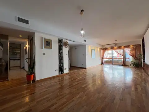 Departamento en Venta de 4 dormitorios