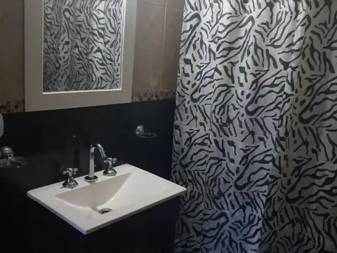 Depto Tipo Casa en Alquiler de 3 dormitorios