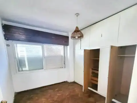 CASA SEMI CÉNTRICA EN ALQUILER